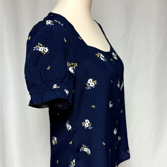 Elodie Navy Floral Button-Front Blouse – Size S – NWT - Picture 6 of 9